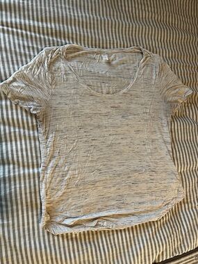 Old Navy Luxe Light Gray Scoop Neck Short-Sleeve Tee - Size Large